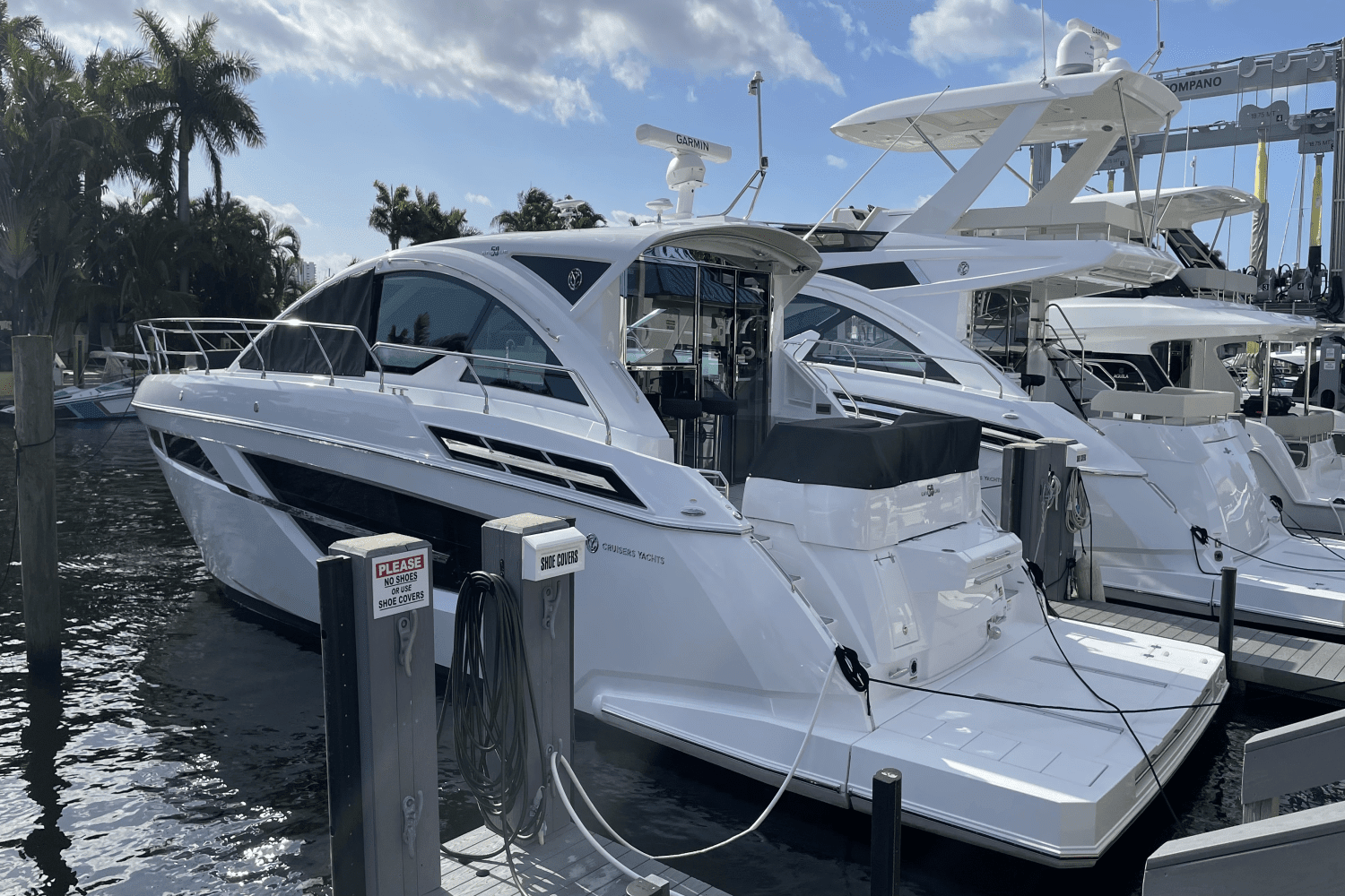 2024 Cruisers Yachts 50 Cantius Image Thumbnail #4