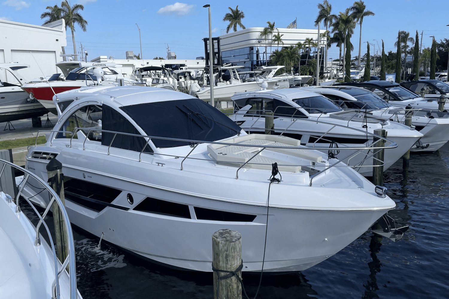 Thumbnail 3 for 2024 Cruisers Yachts 50 Cantius