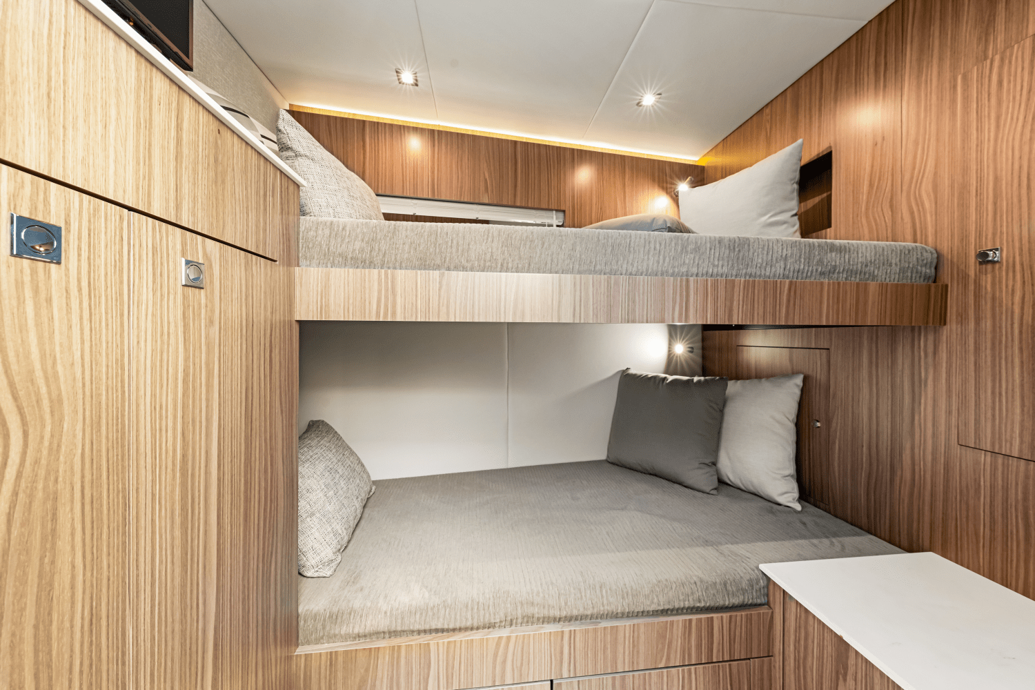 2024 Cruisers Yachts 50 Cantius Image Thumbnail #37