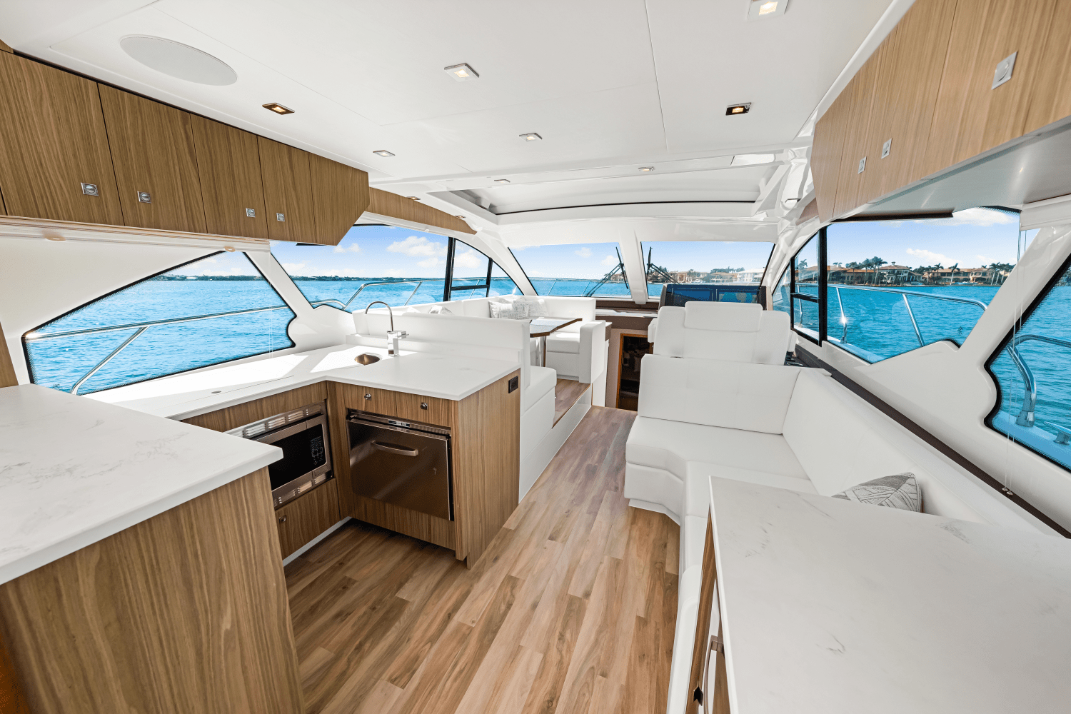 2024 Cruisers Yachts 50 Cantius Image Thumbnail #20