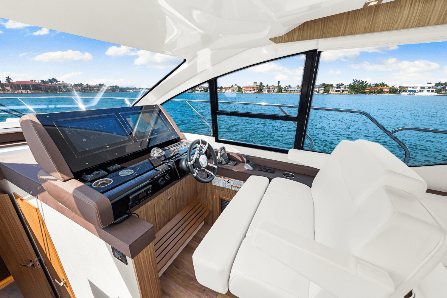 2024 Cruisers Yachts 50 Cantius Image Thumbnail #27