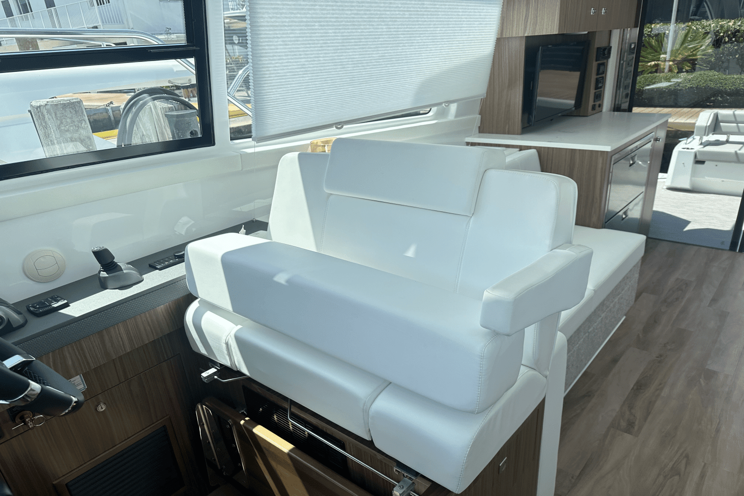 2024 Cruisers Yachts 46 Cantius Image Thumbnail #26