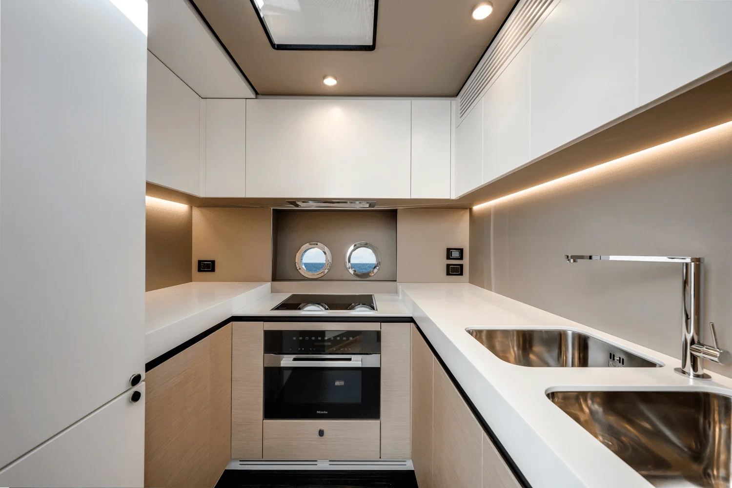 2024 Azimut S8 Image Thumbnail #27