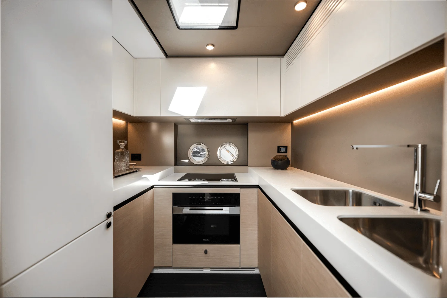 2024 Azimut S8 Image Thumbnail #26