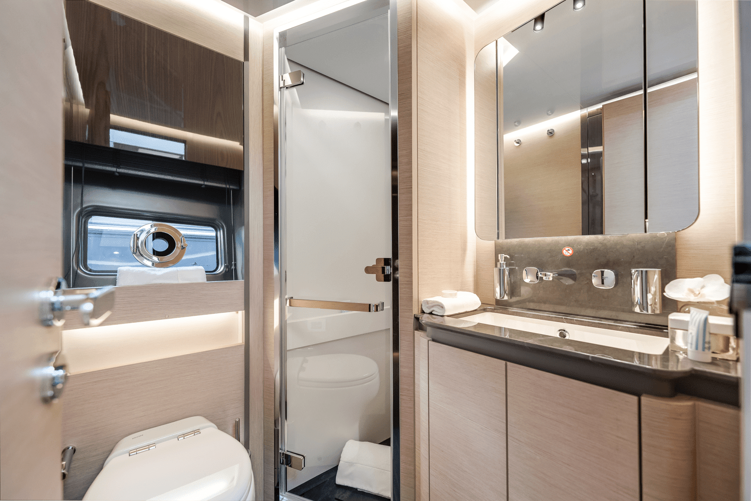 2024 Azimut S8 Image Thumbnail #36