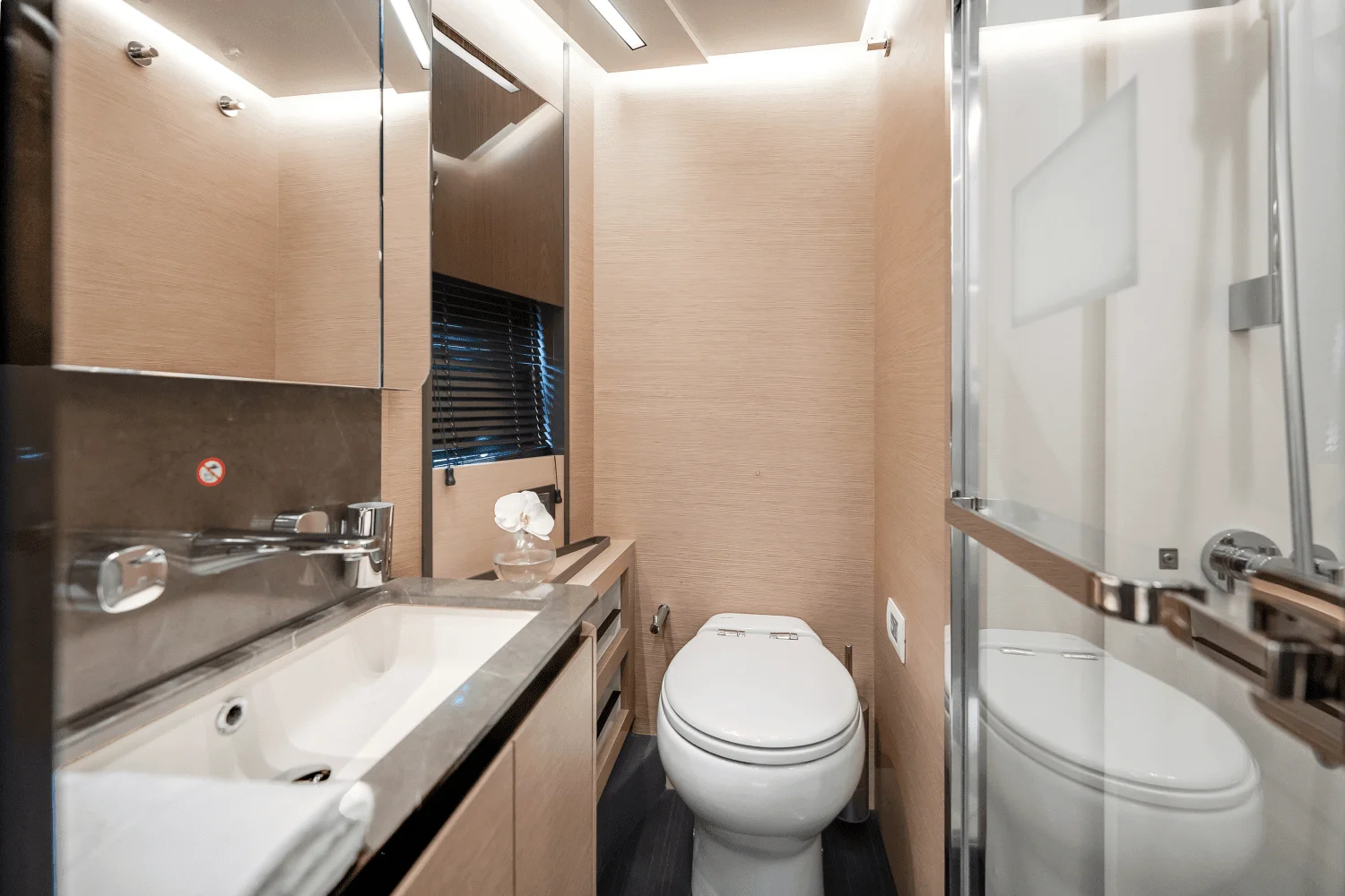 2024 Azimut S8 Image Thumbnail #32