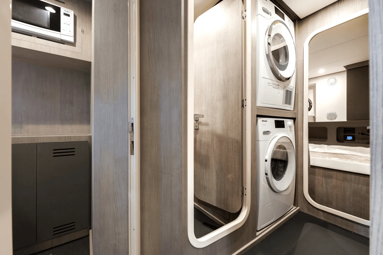 2024 Azimut S8 Image Thumbnail #28