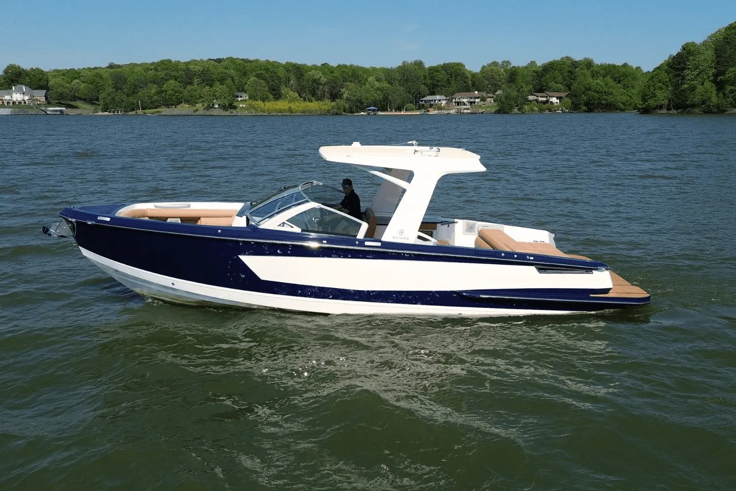 2024 Aviara AV32