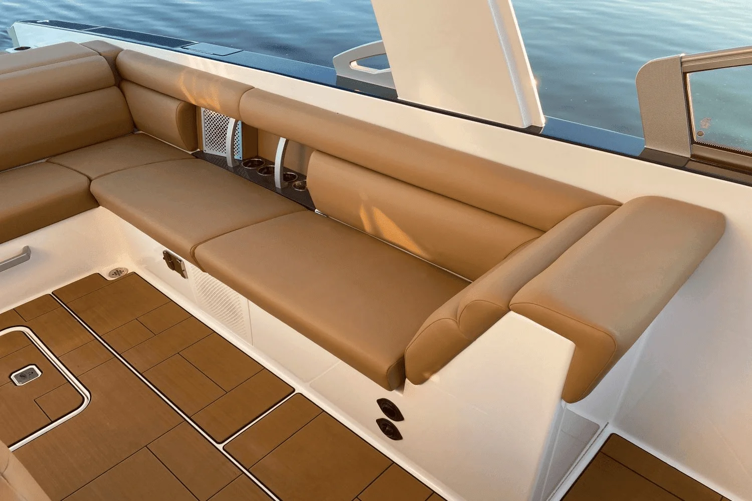 2024 Aviara AV32 Image Thumbnail #20