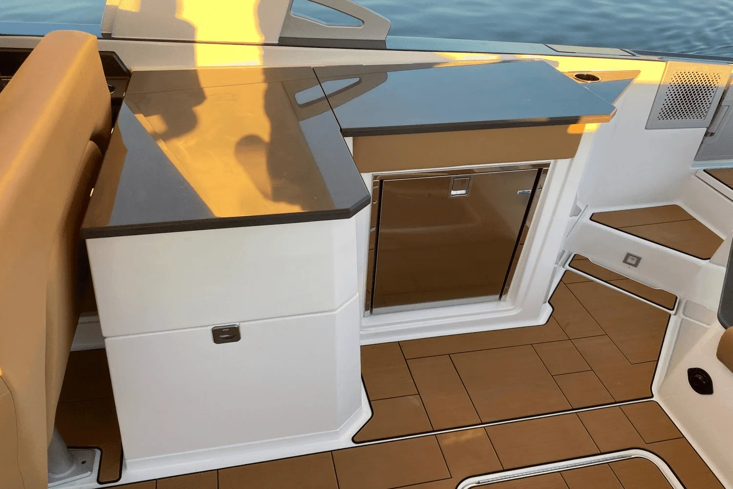 2024 Aviara AV32 Image Thumbnail #17