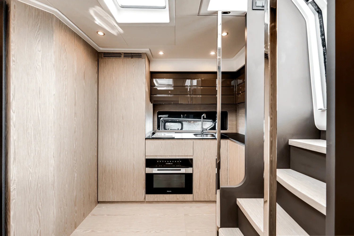 2025 Azimut ATLANTIS 45 Image Thumbnail #31