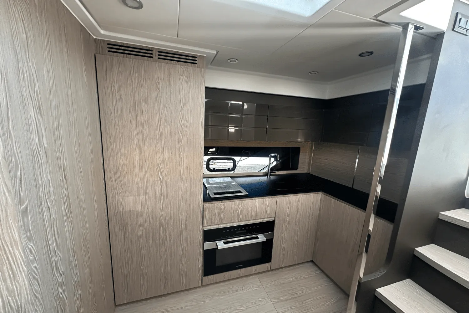 2025 Azimut ATLANTIS 45 Image Thumbnail #28