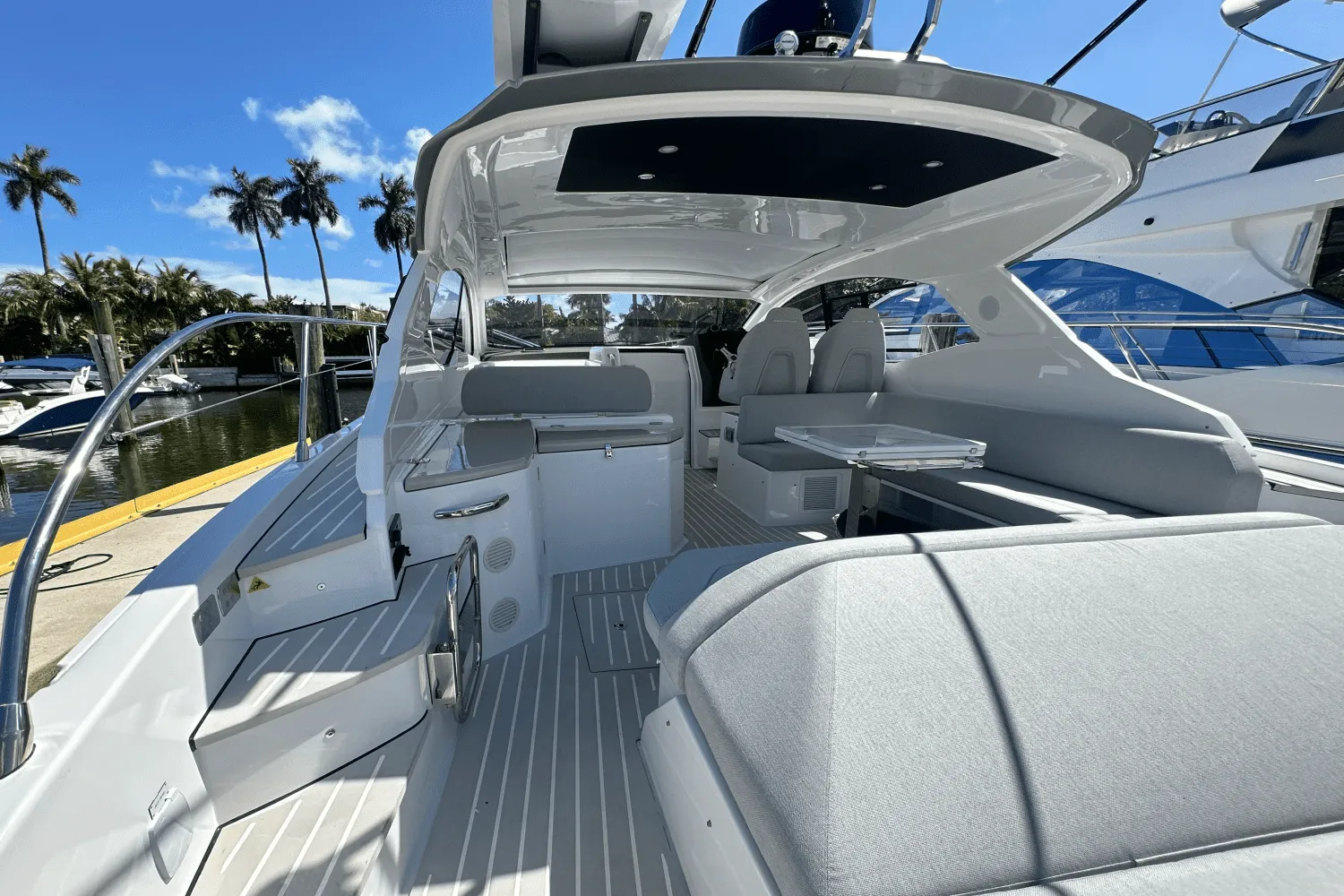 2025 Azimut ATLANTIS 45 Image Thumbnail #11