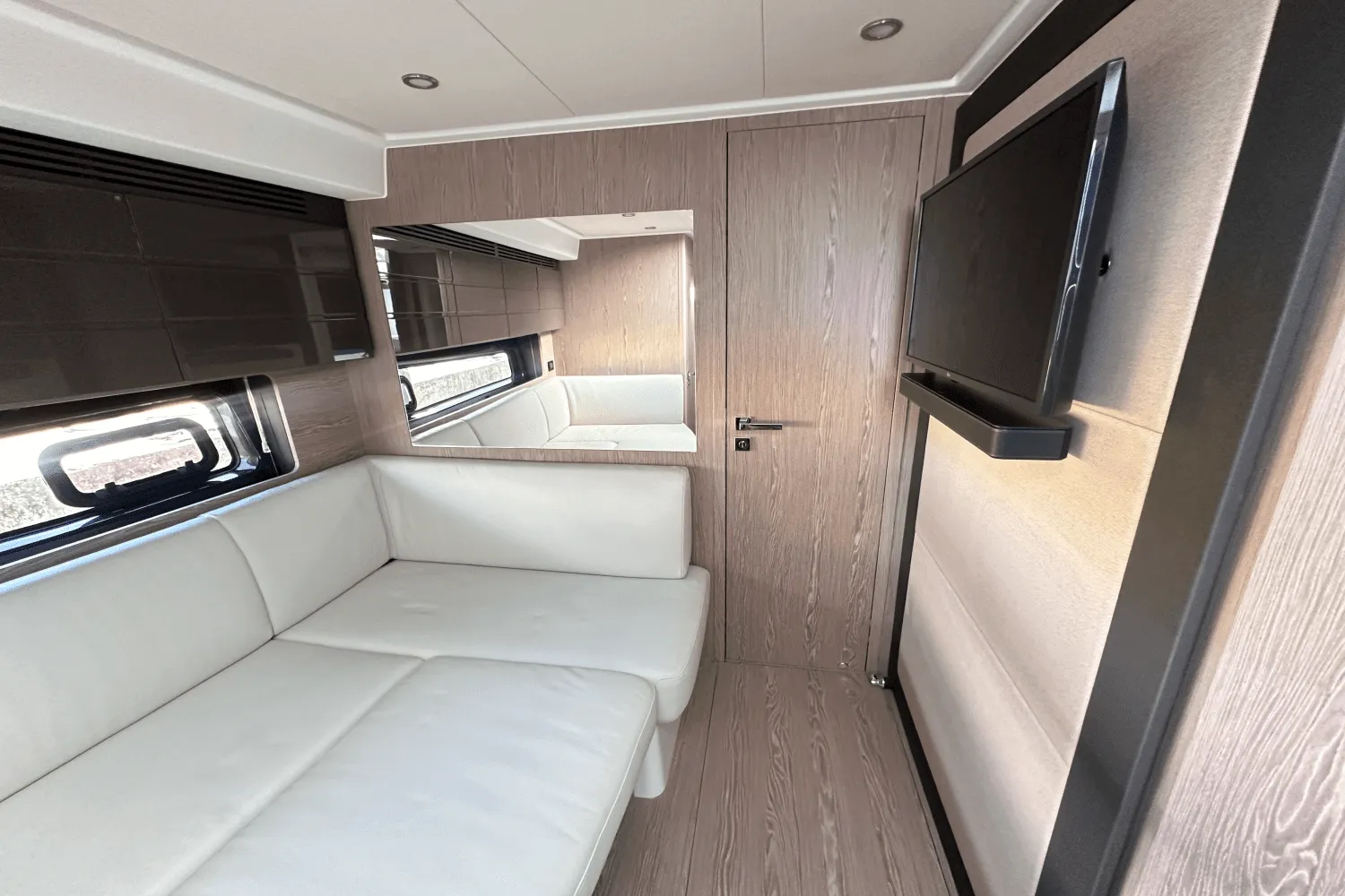 2025 Azimut ATLANTIS 45 Image Thumbnail #30