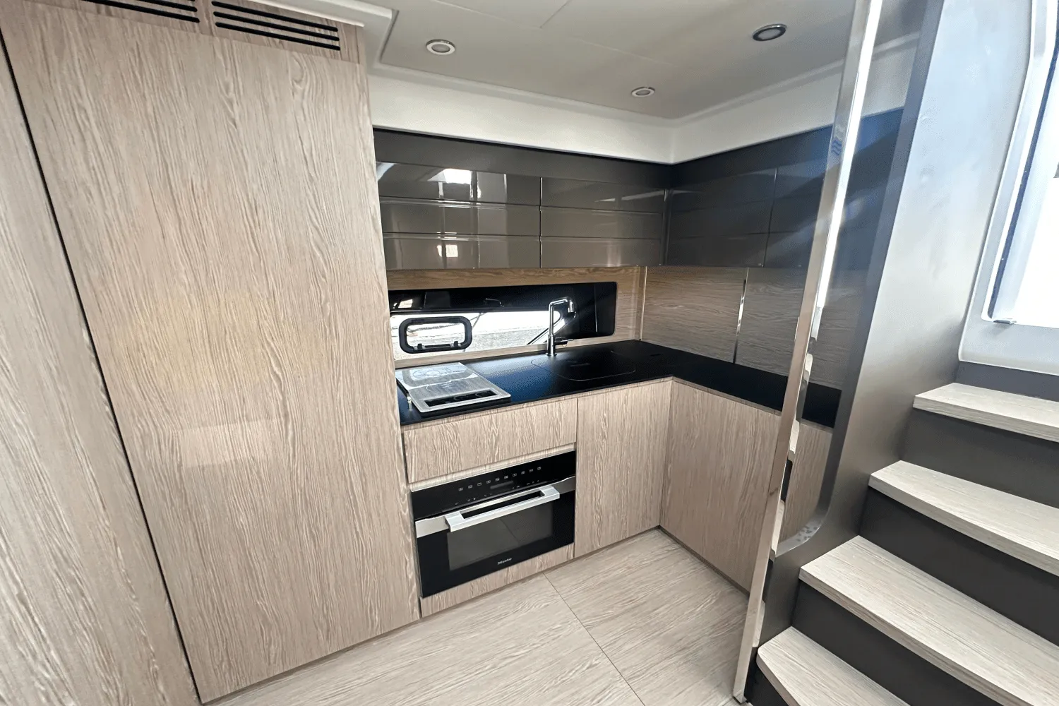 2025 Azimut ATLANTIS 45 Image Thumbnail #27