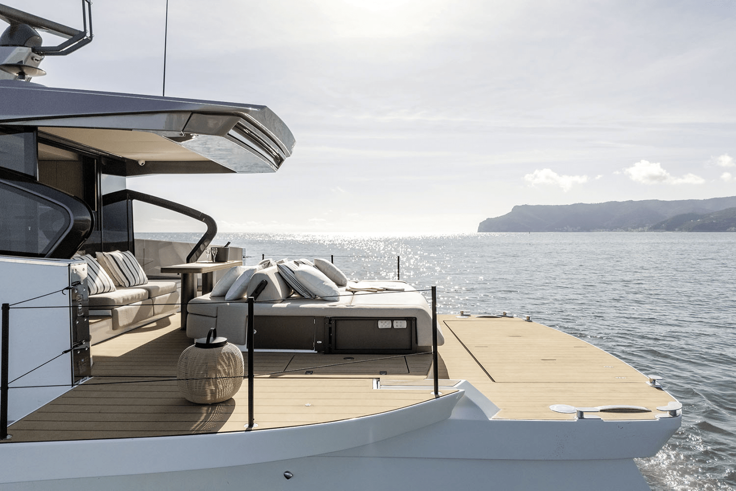 2025 Azimut SD6-SUNDECK Image Thumbnail #3