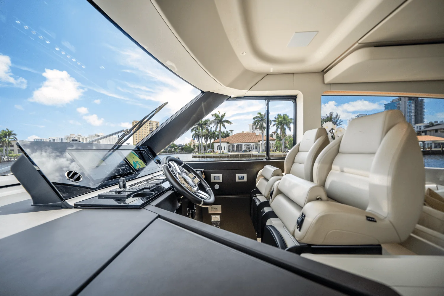 2025 Azimut Seadeck 6 Image Thumbnail #36