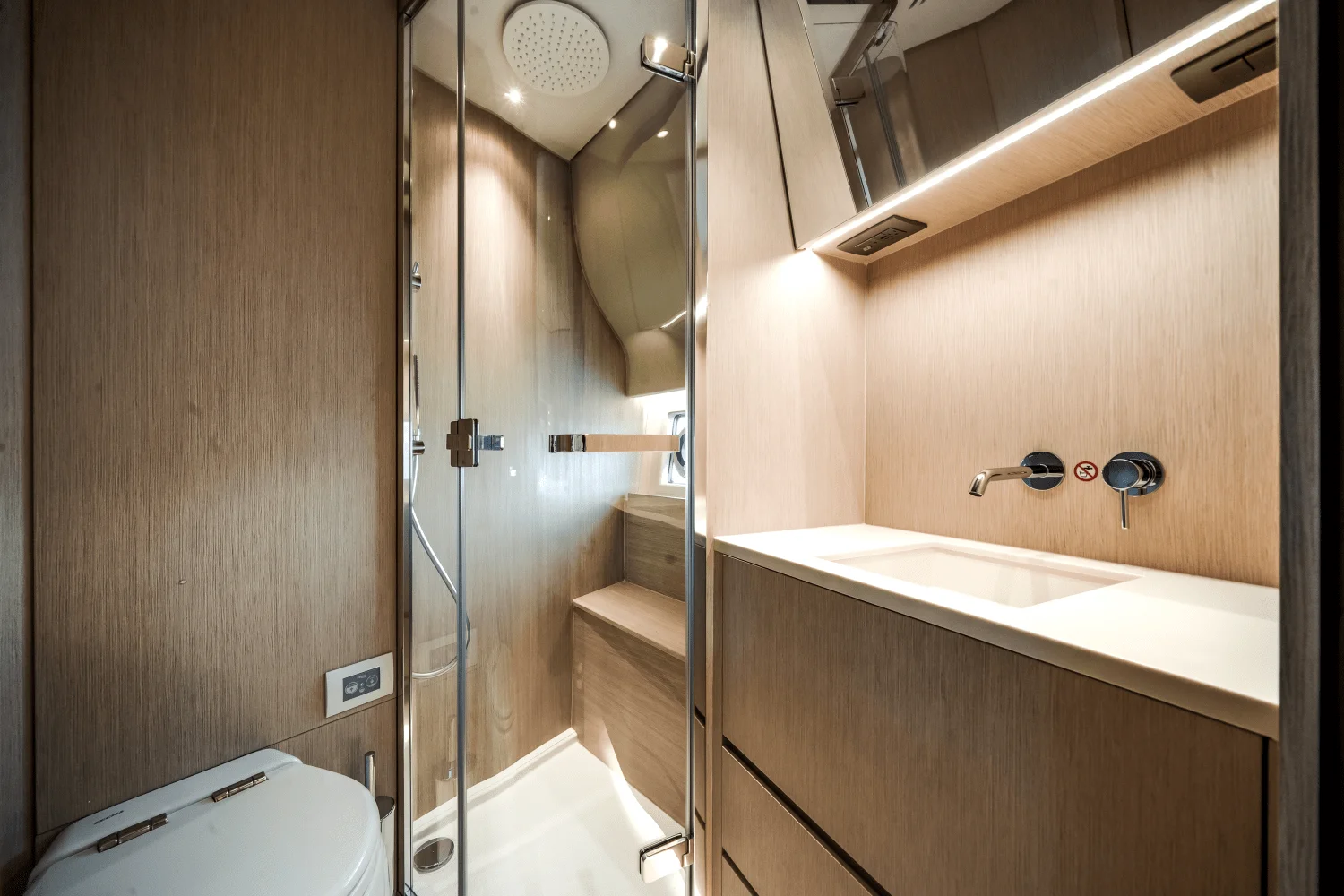 2025 Azimut Seadeck 6 Image Thumbnail #54