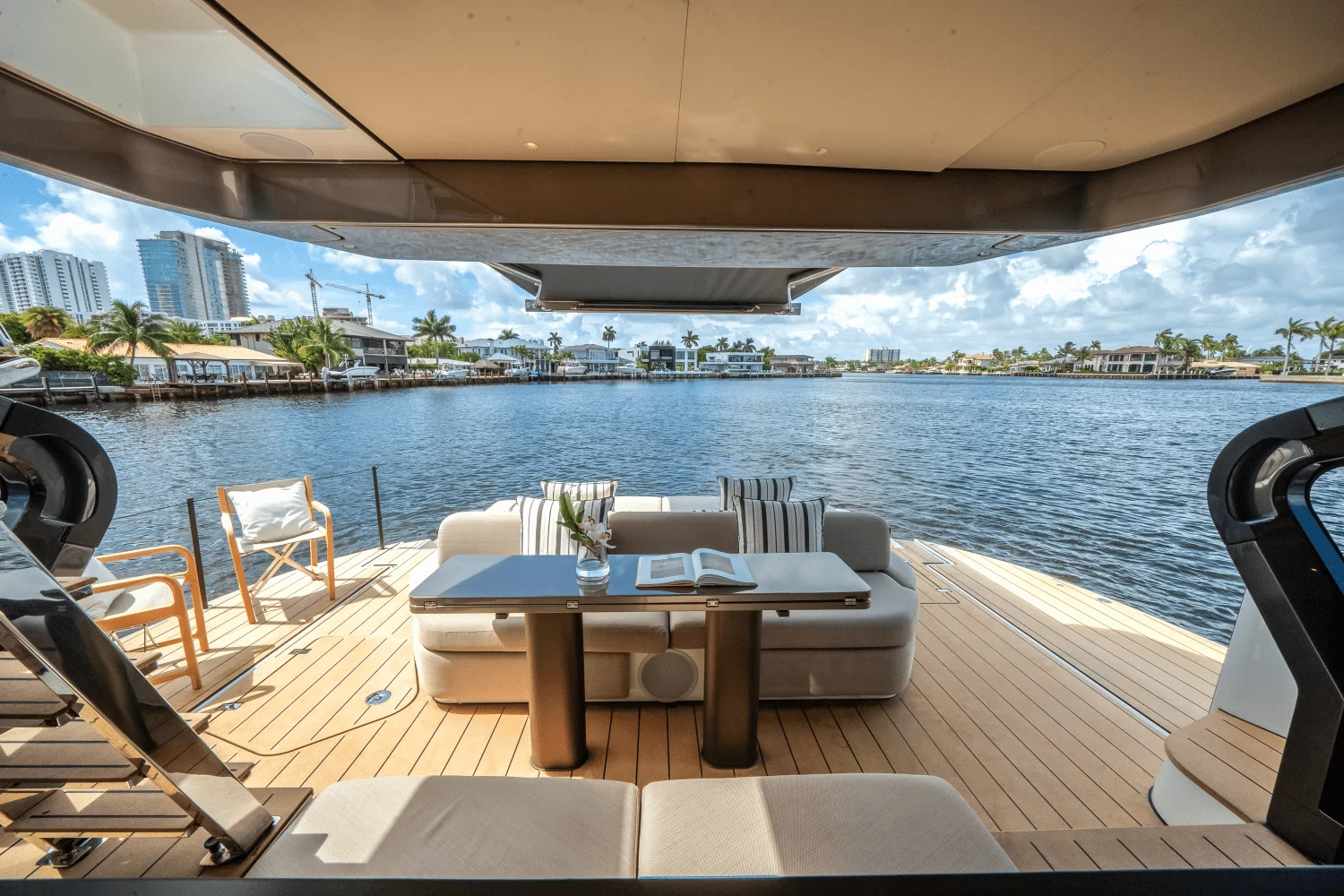 2025 Azimut Seadeck 6 Image Thumbnail #24