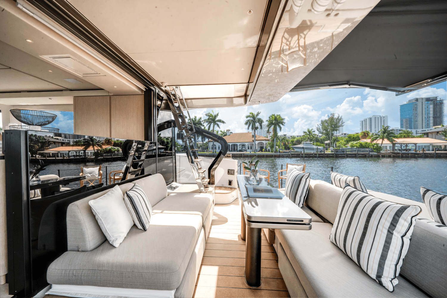 2025 Azimut Seadeck 6 Image Thumbnail #22