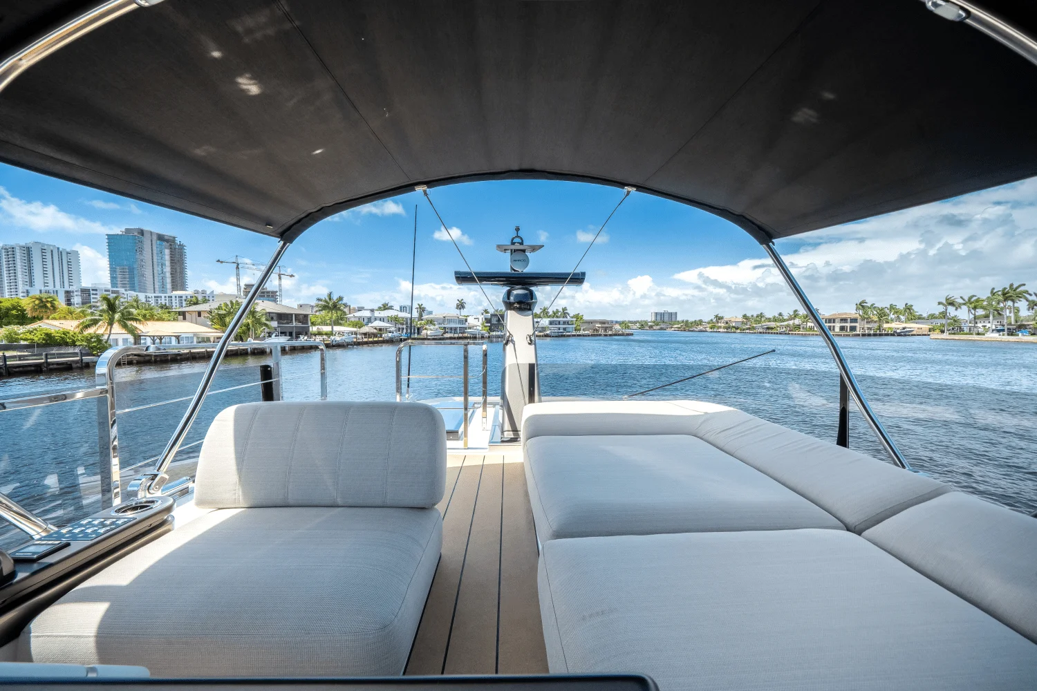 2025 Azimut Seadeck 6 Image Thumbnail #58