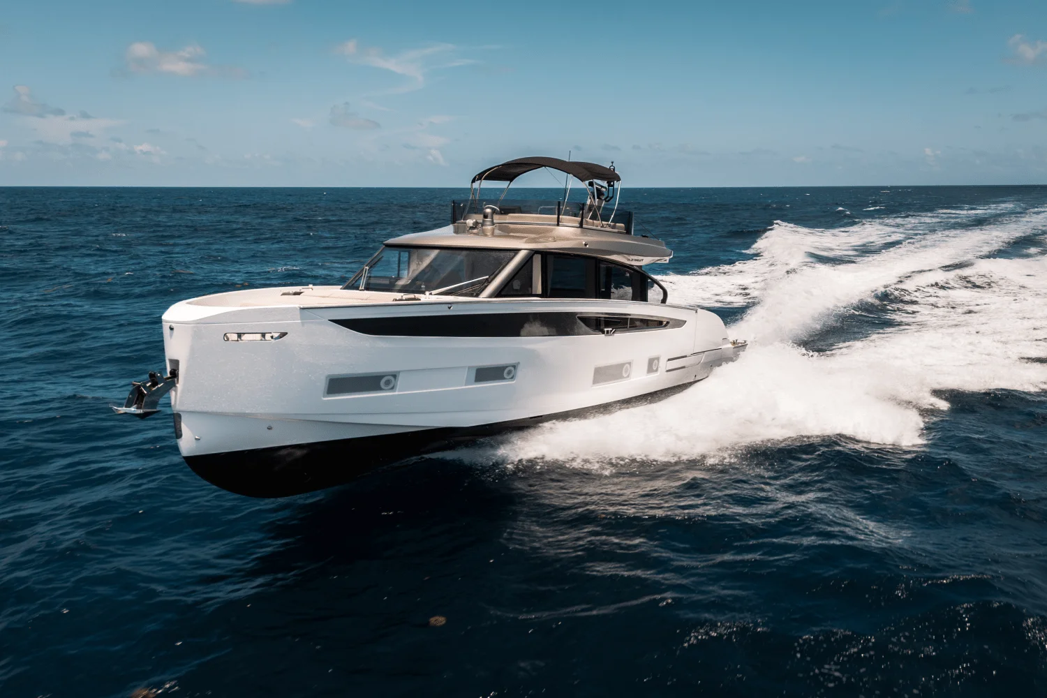 2025 Azimut Seadeck 6 Image Thumbnail #1