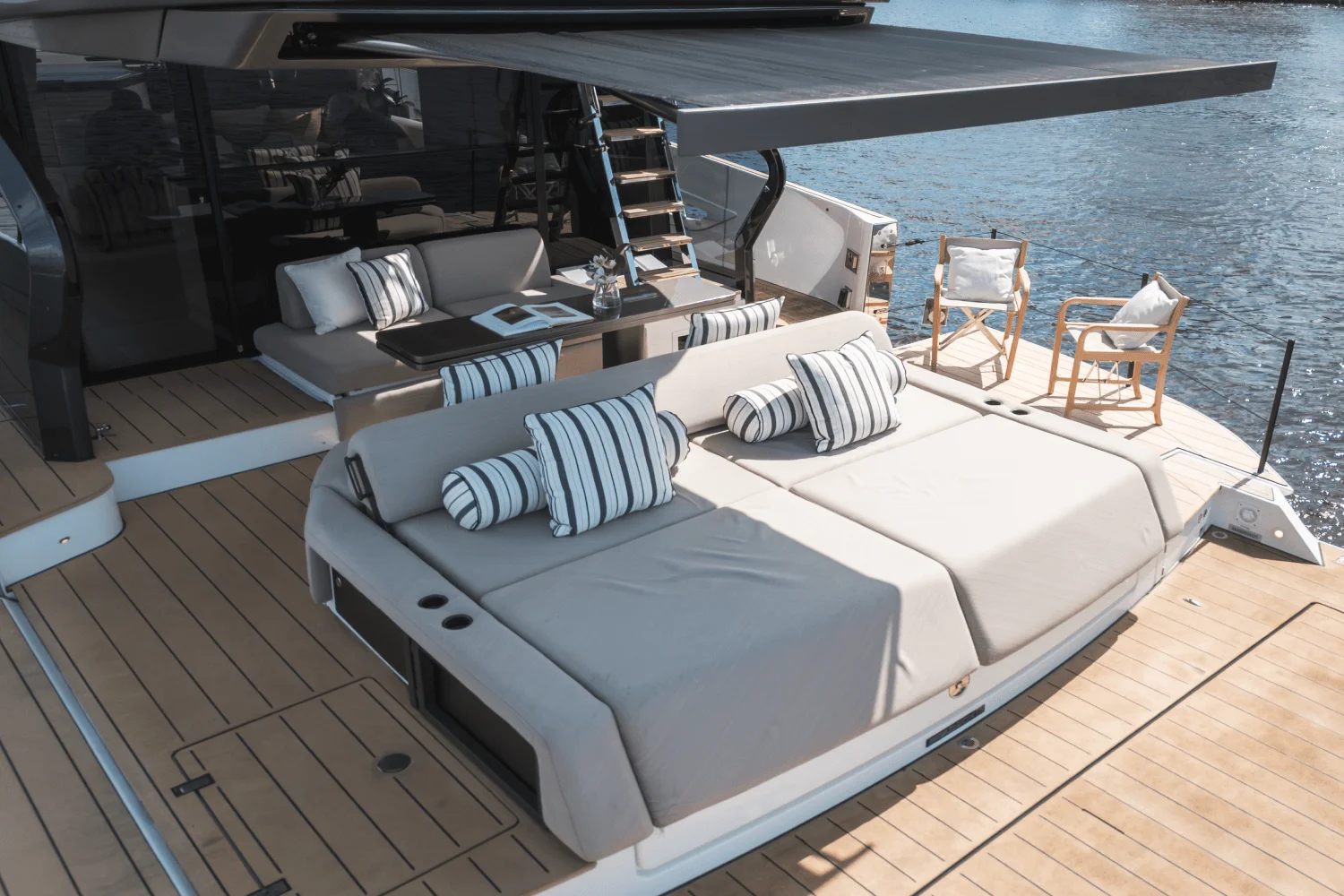 2025 Azimut Seadeck 6 Image Thumbnail #81