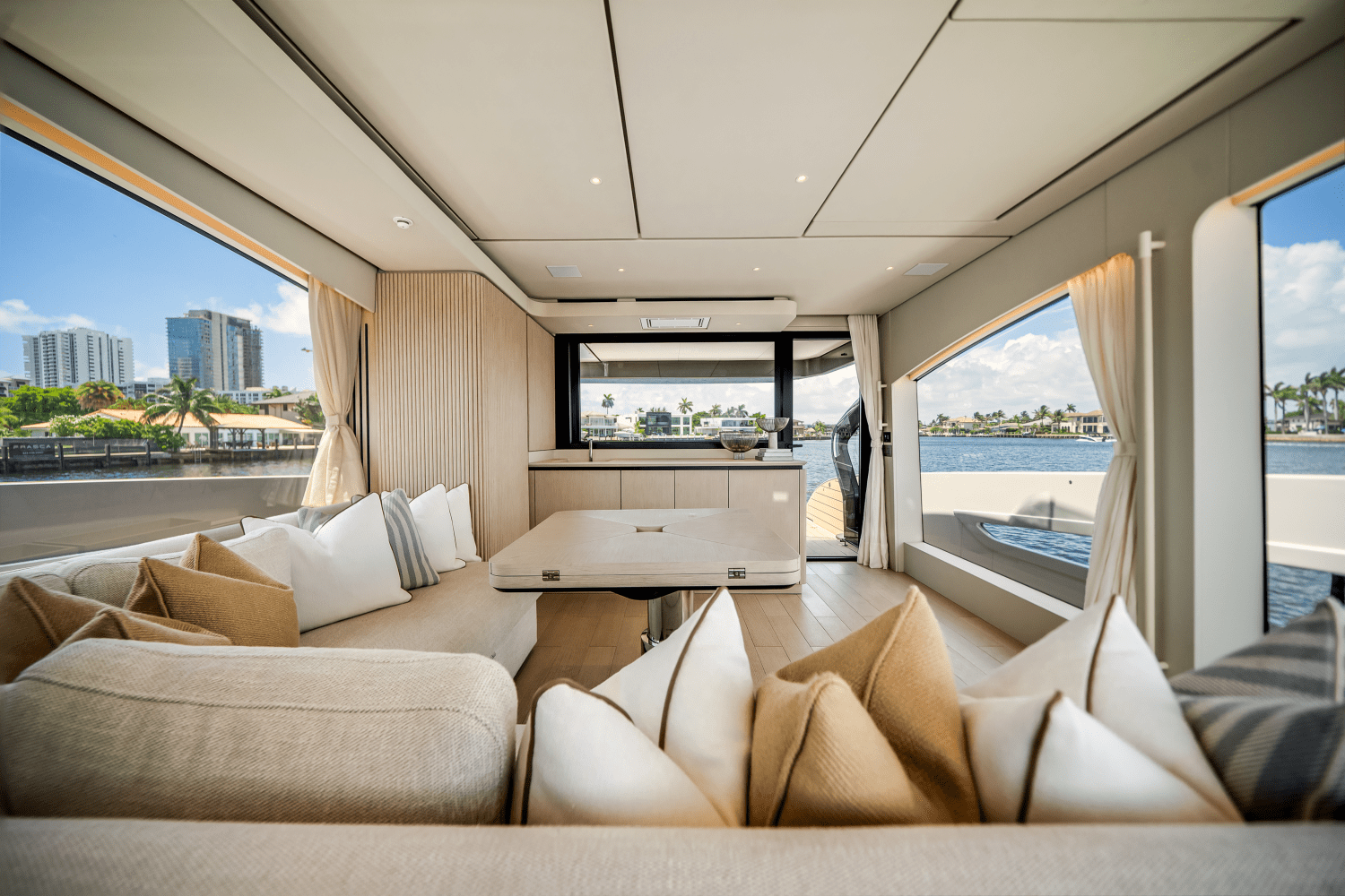 2025 Azimut Seadeck 6 Image Thumbnail #34