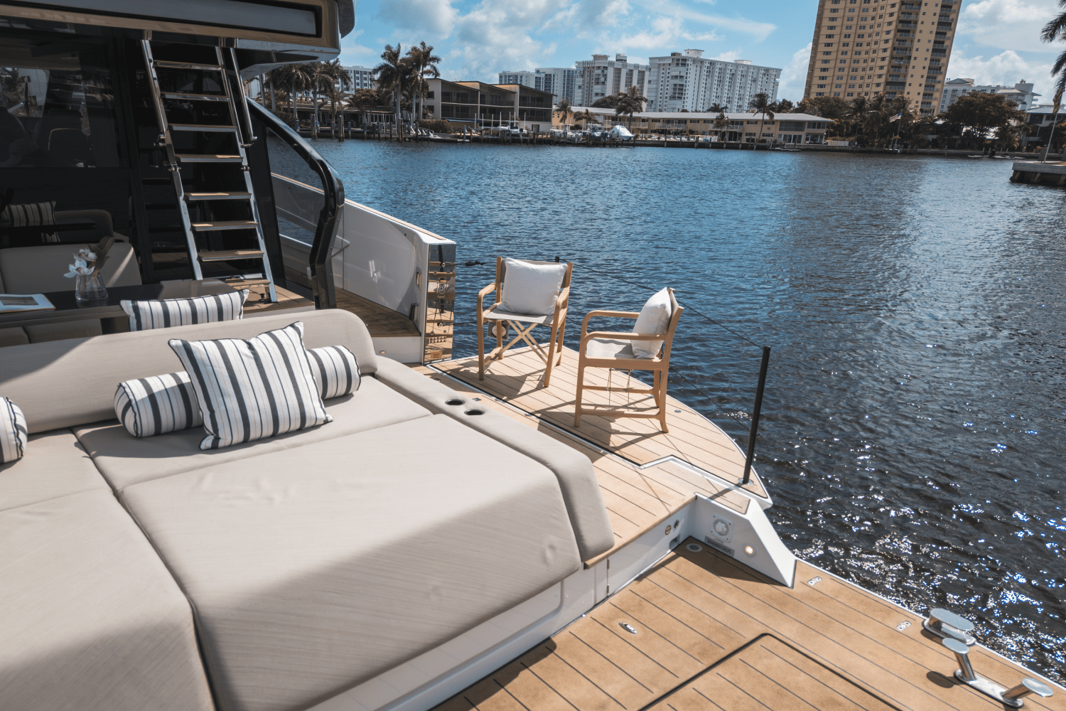 2025 Azimut Seadeck 6 Image Thumbnail #79