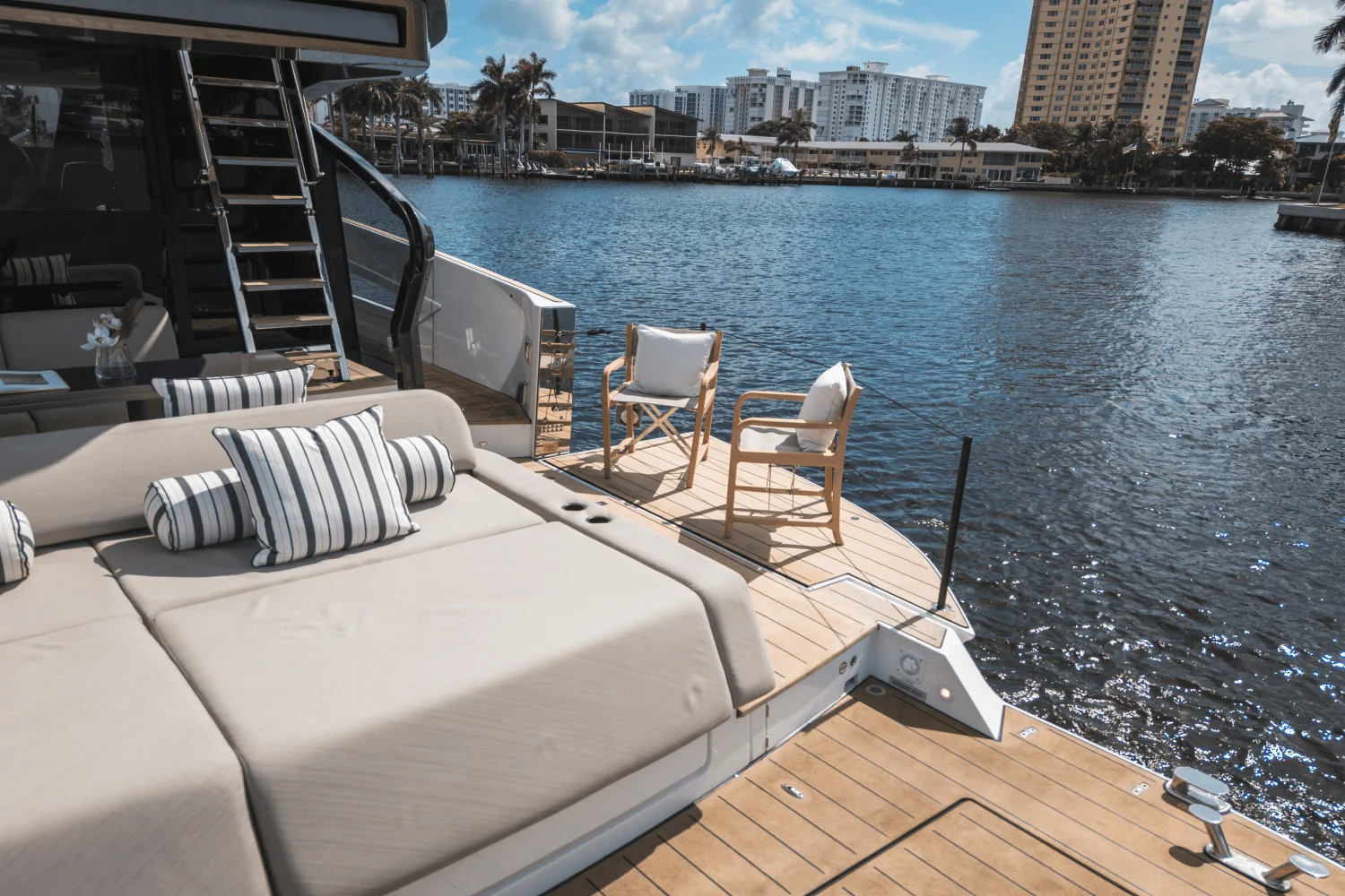 2025 Azimut Seadeck 6 Image Thumbnail #79