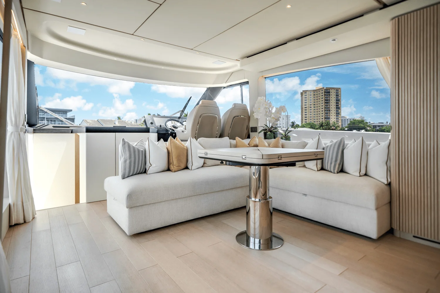 2025 Azimut Seadeck 6 Image Thumbnail #30