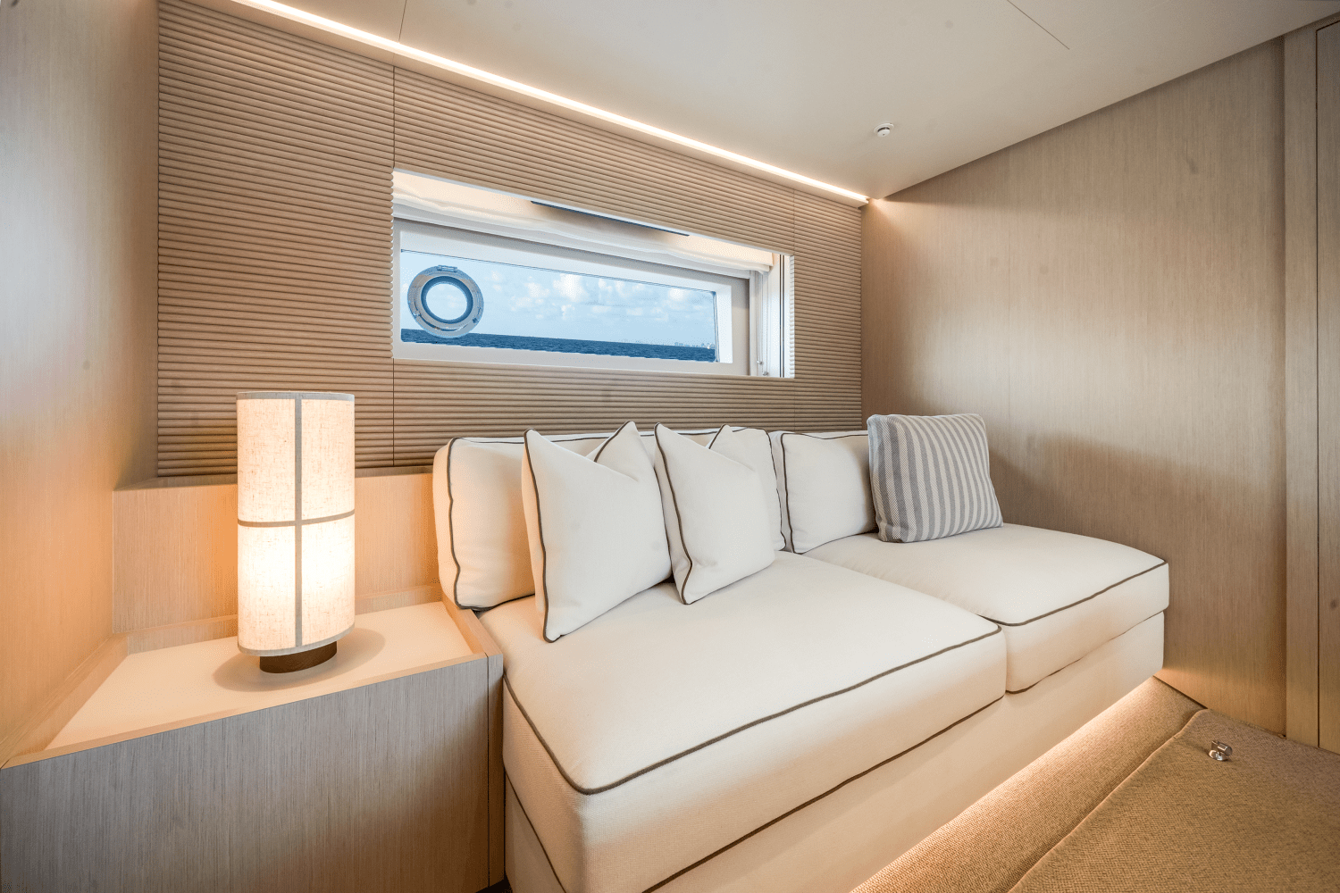 2025 Azimut Seadeck 6 Image Thumbnail #42