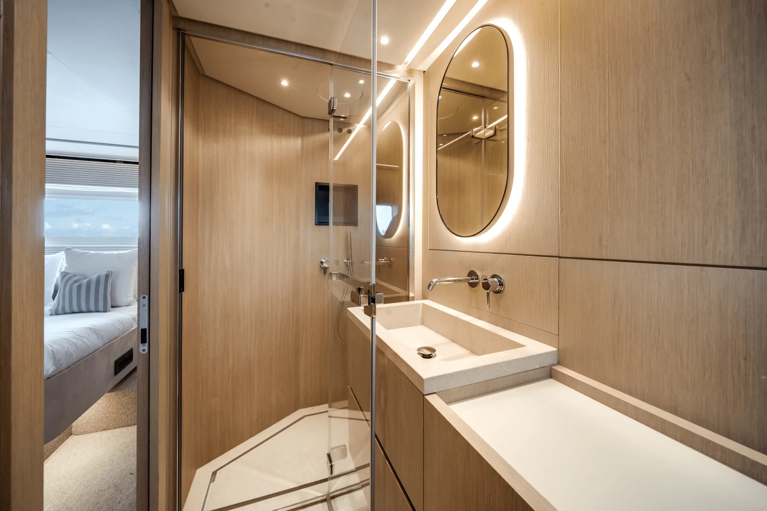 2025 Azimut Seadeck 6 Image Thumbnail #45