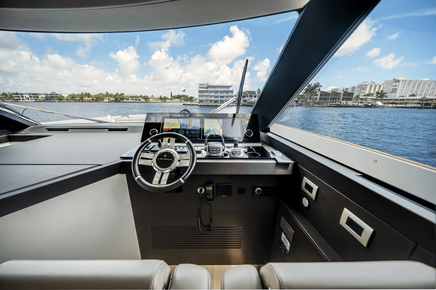 2025 Azimut Seadeck 6 Image Thumbnail #37