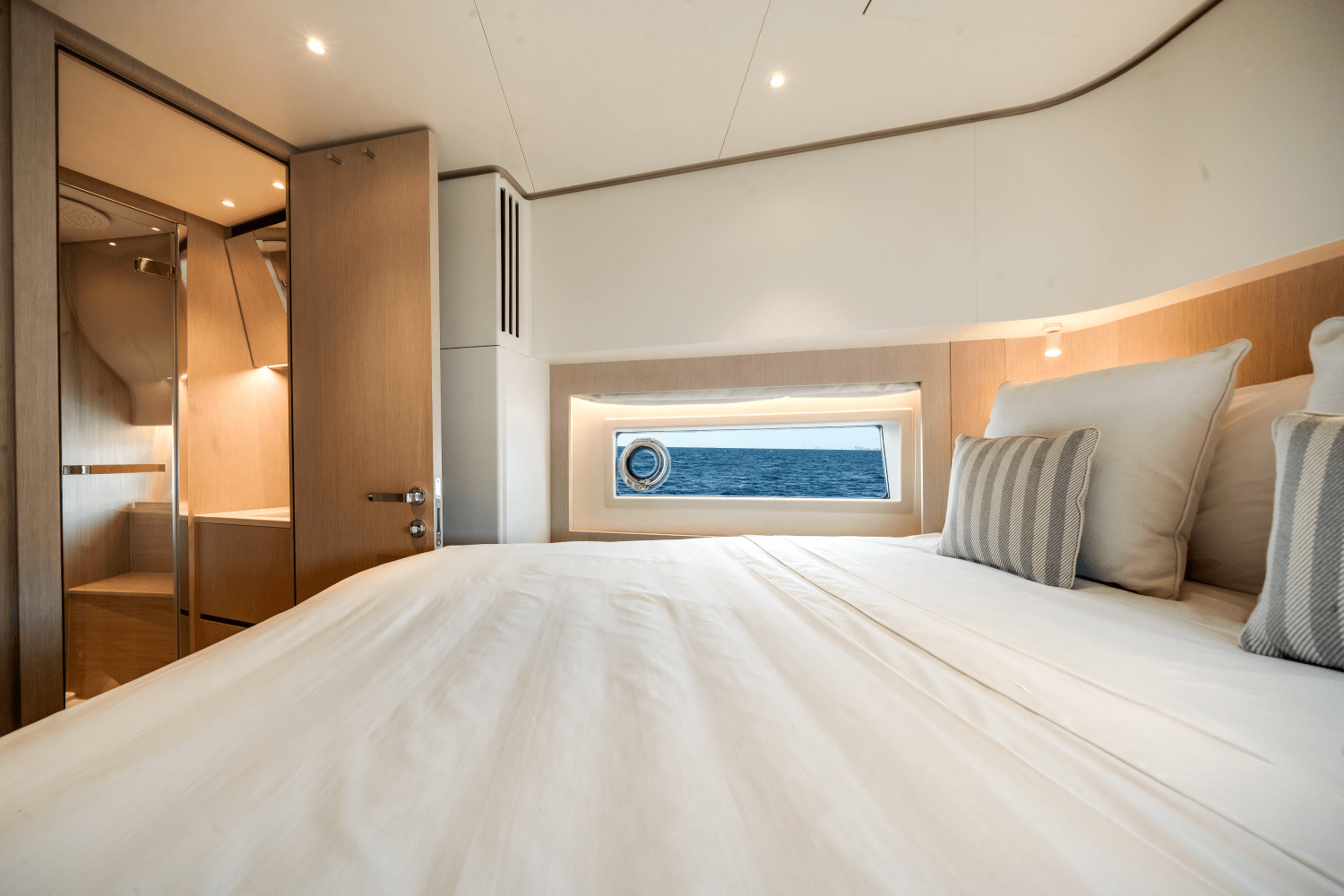 2025 Azimut Seadeck 6 Image Thumbnail #53