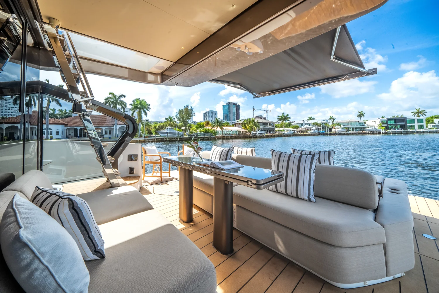 2025 Azimut Seadeck 6 Image Thumbnail #23