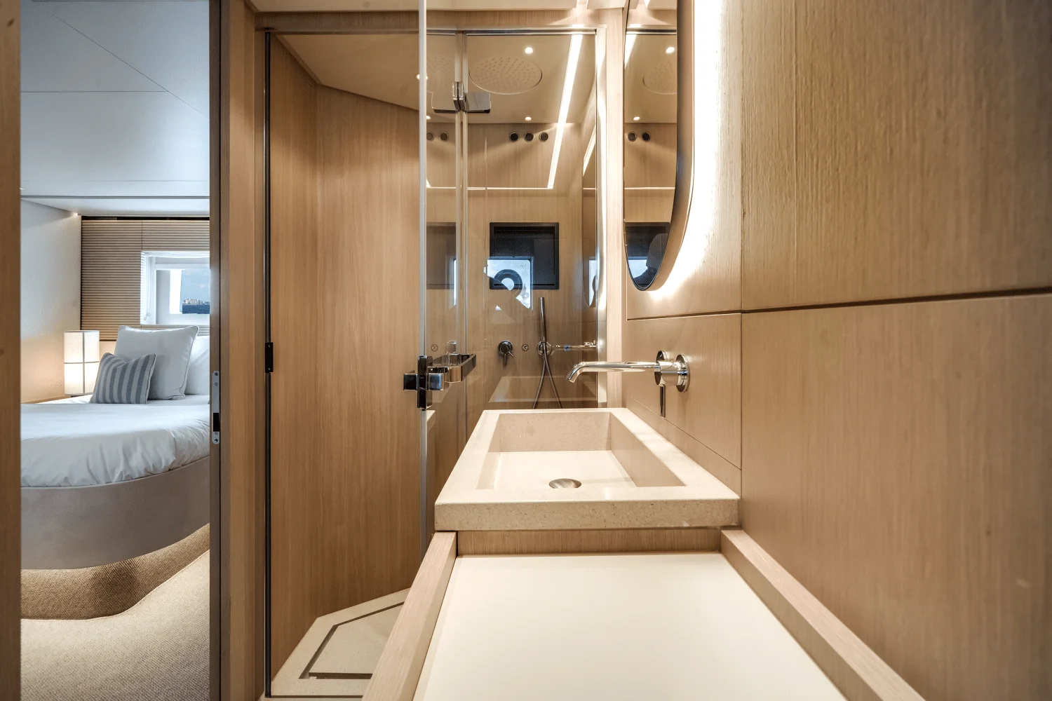 2025 Azimut Seadeck 6 Image Thumbnail #44