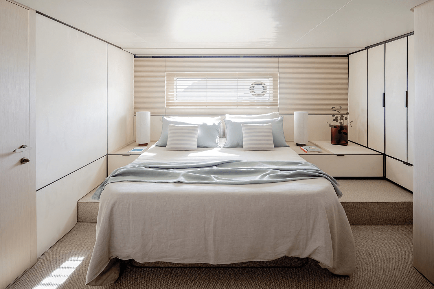 2025 Azimut SD6-SUNDECK Image Thumbnail #12