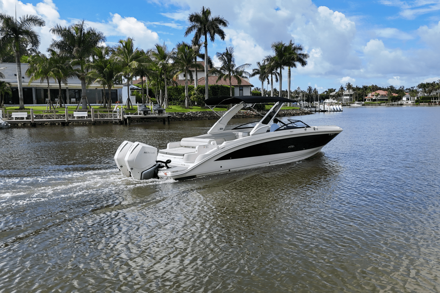 2021 Sea Ray SDX 290 Outboard Image Thumbnail #13