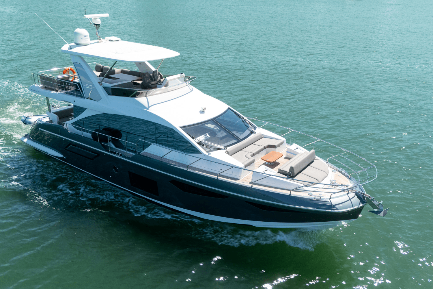 2023 Azimut
                                                             60 FLY Image Thumbnail #2