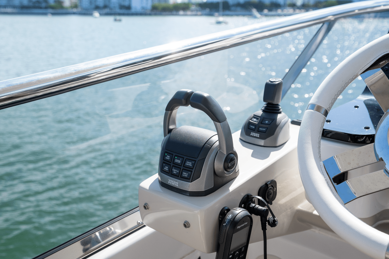 2023 Azimut
                                                             60 FLY Image Thumbnail #58