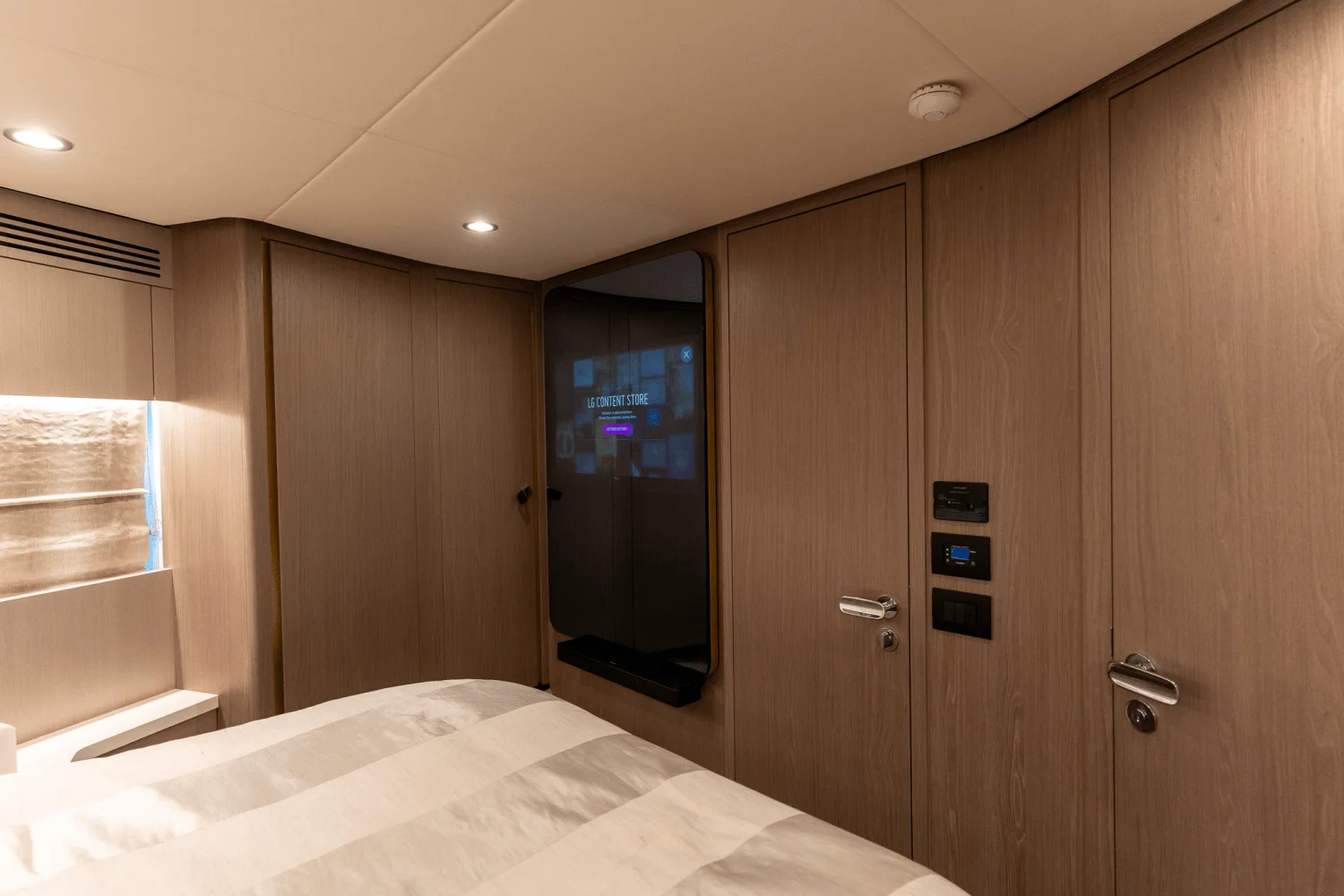 2023 Azimut
                                                             60 FLY Image Thumbnail #75