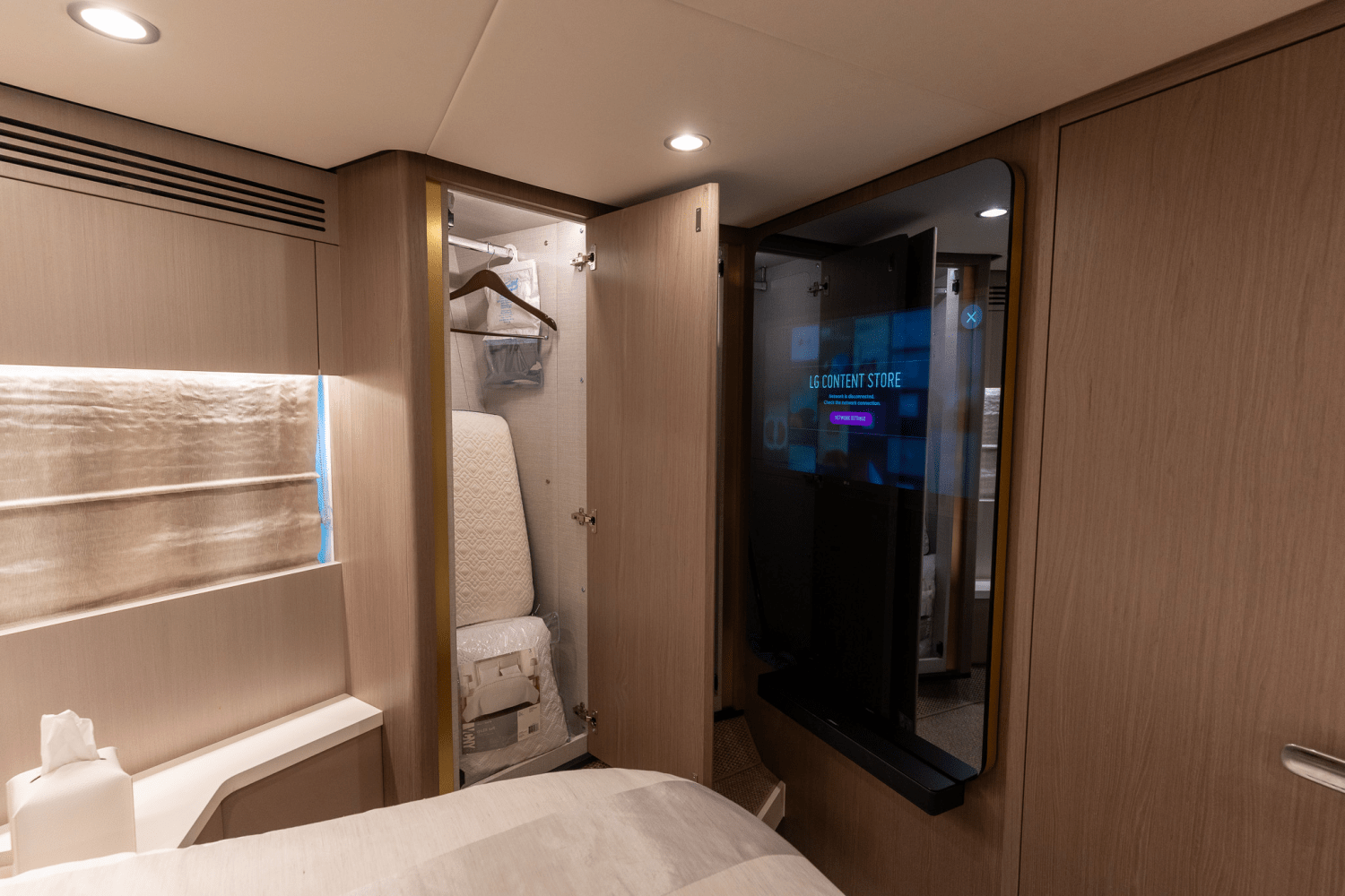 2023 Azimut 60 FLY Image Thumbnail #77