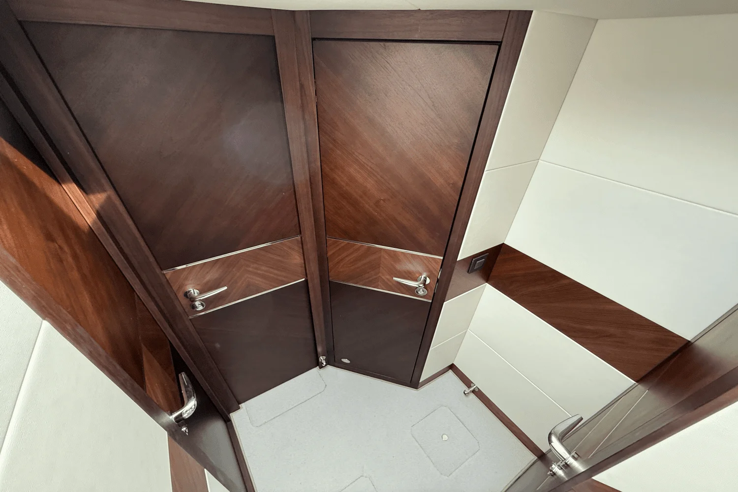 2025 Galeon 450 HTC Image Thumbnail #37