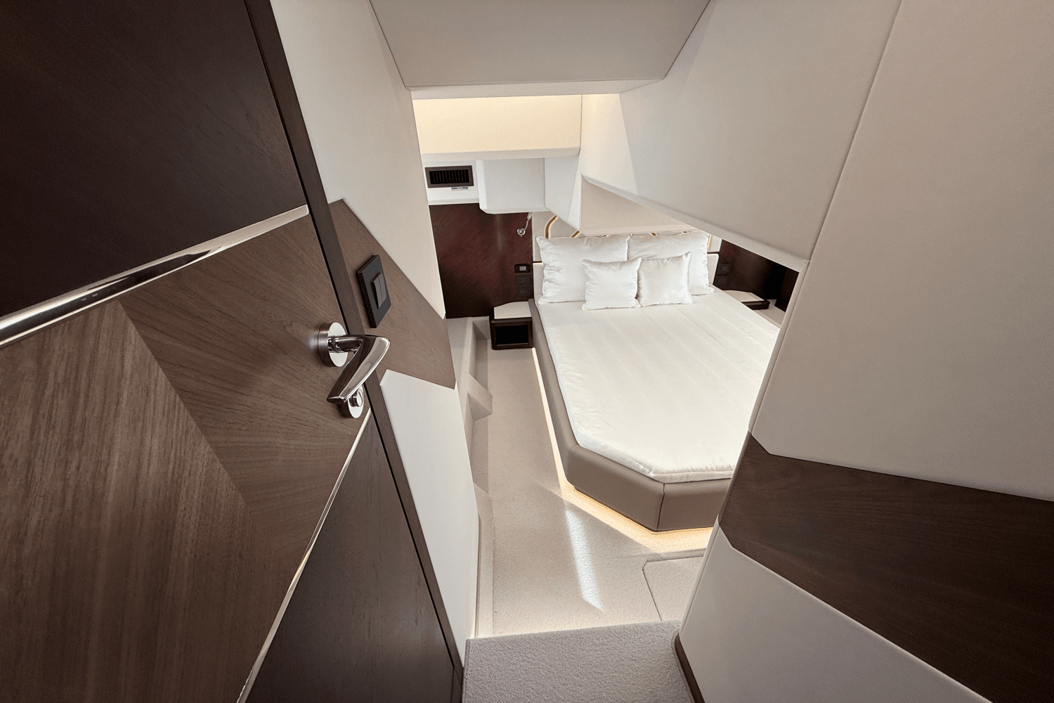 2025 Galeon 450 HTC Image Thumbnail #52