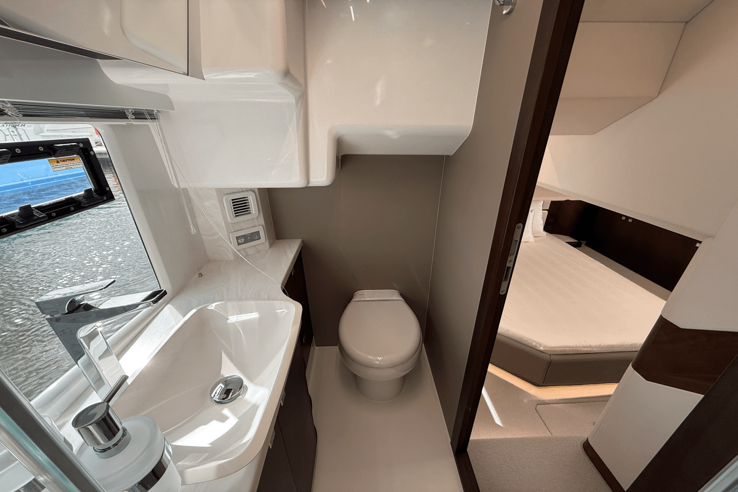 2025 Galeon 450 HTC Image Thumbnail #55