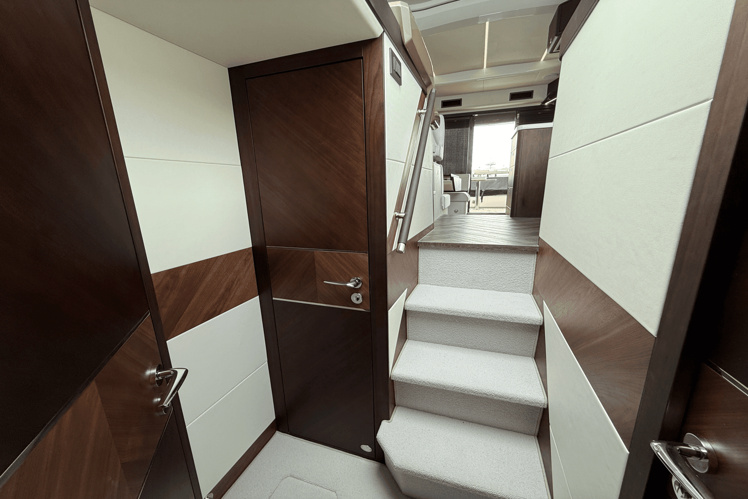 2025 Galeon 450 HTC Image Thumbnail #38