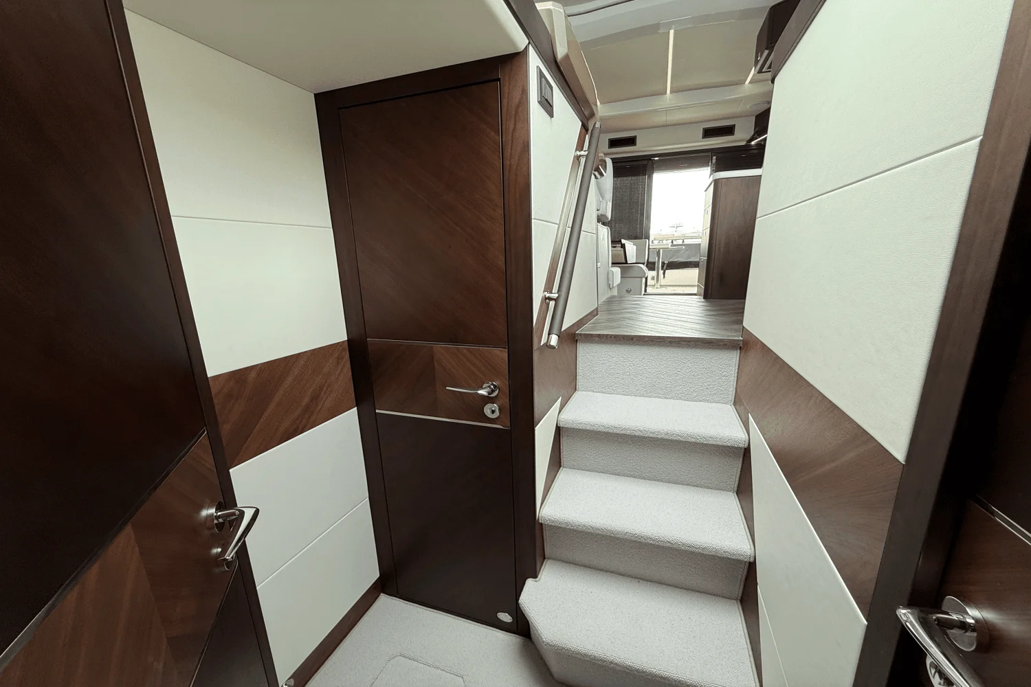 2025 Galeon 450 HTC Image Thumbnail #38