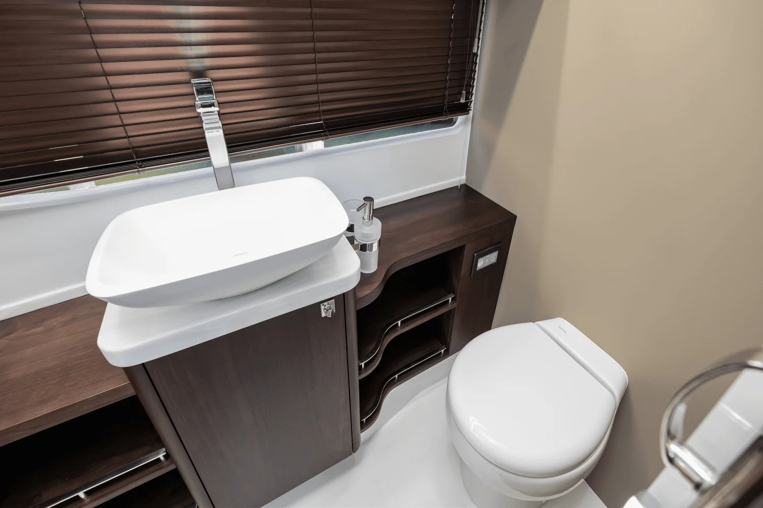 2024 Galeon 450 HTC Image Thumbnail #55