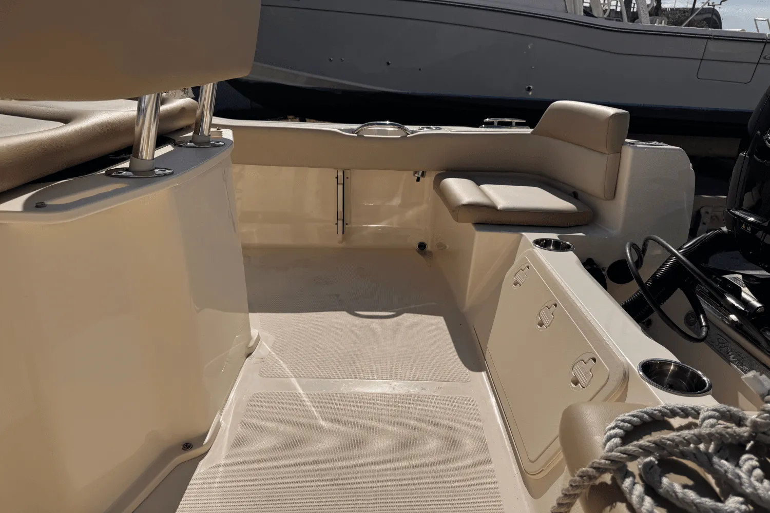 2024 Scout 195 Sportfish Image Thumbnail #8